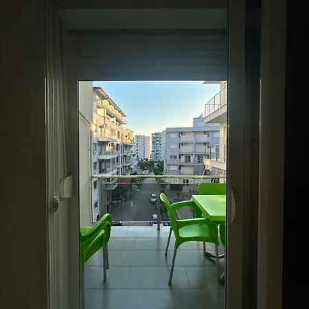 Διαμέρισμα Near The Sea *